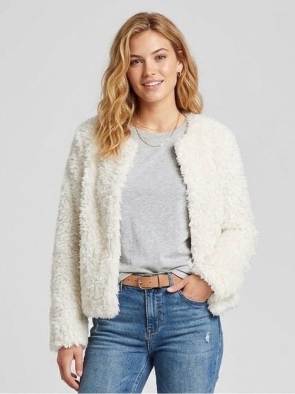 H&M White fluffy faux fur jacket